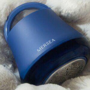 Mersea Fabric Shaver